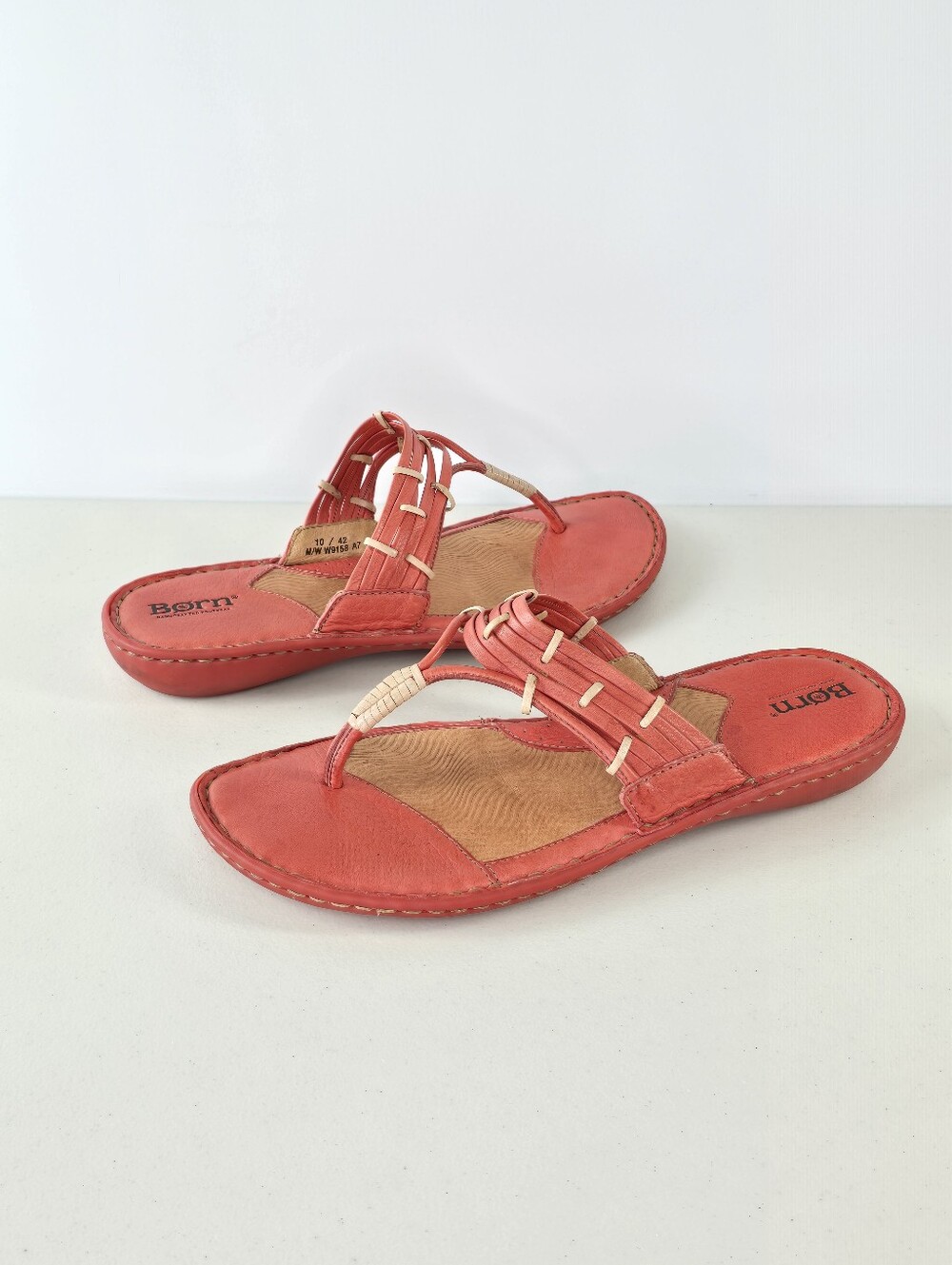 Born Handcrafted Footwear Coral Leather Thong Sandals Size 10